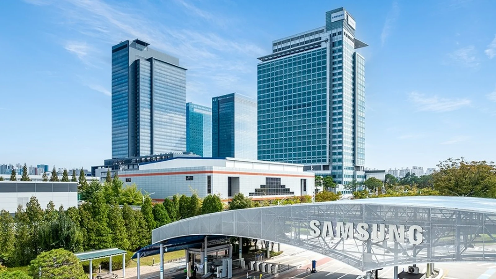 Samsung and SK Telecom Build Korea's First Private 5G Smart Office