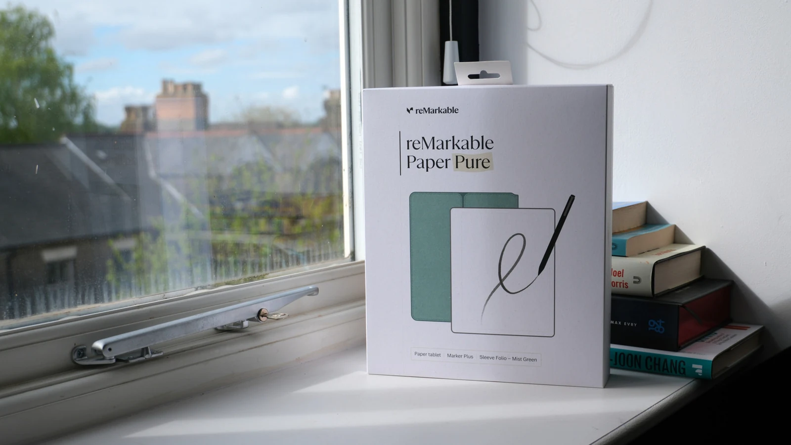E Ink Tablets vs. iPad: Choosing the Right Display Technology