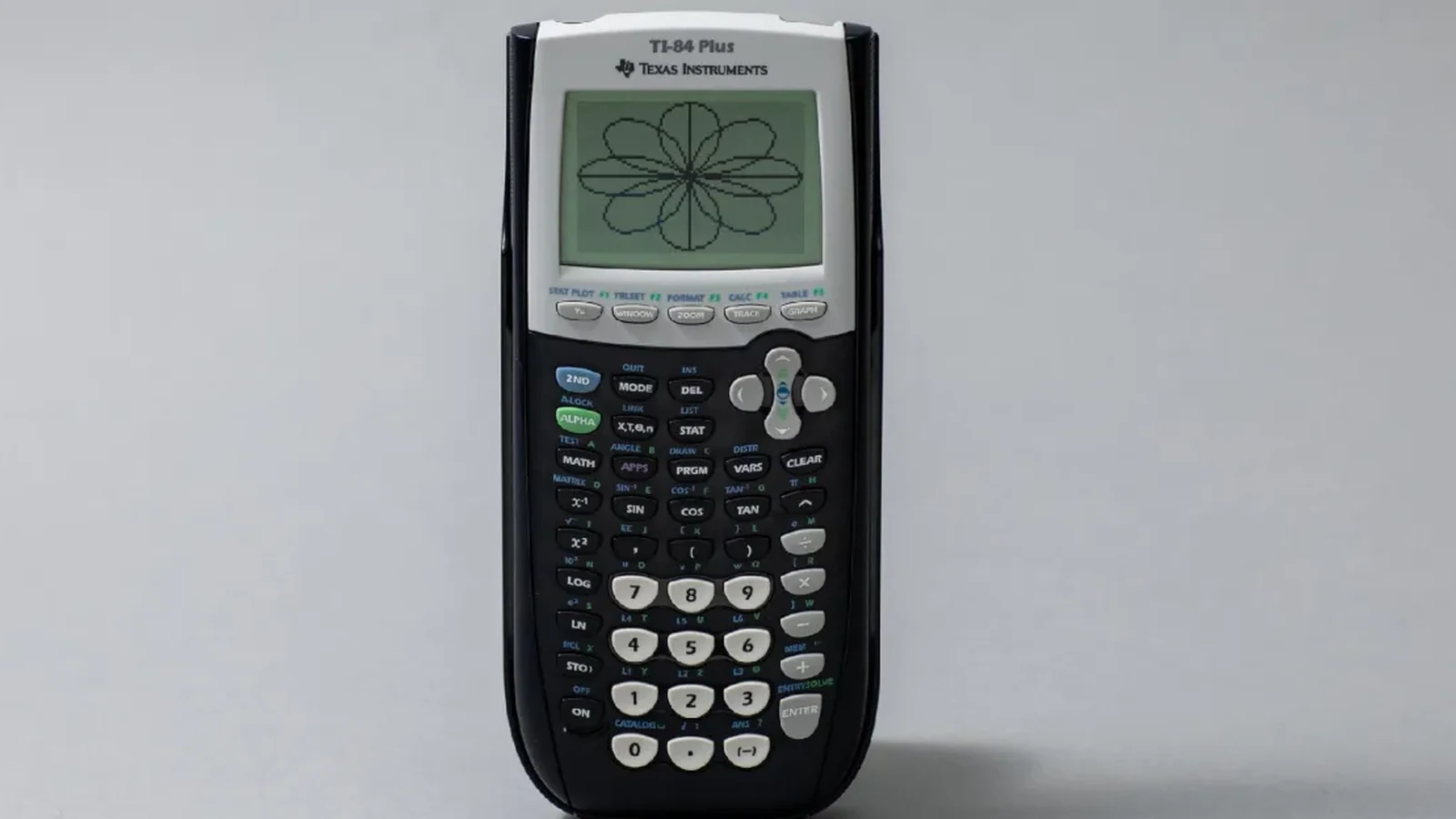هيمنة Texas Instruments: قصة الاحتكار الخفي في حاسبات الطلاب
