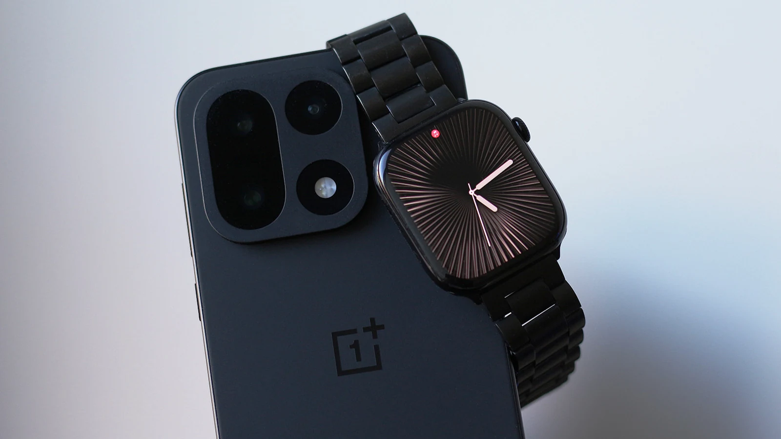 Merge Watch App Lets Users Pair Apple Watch With Android Devices
