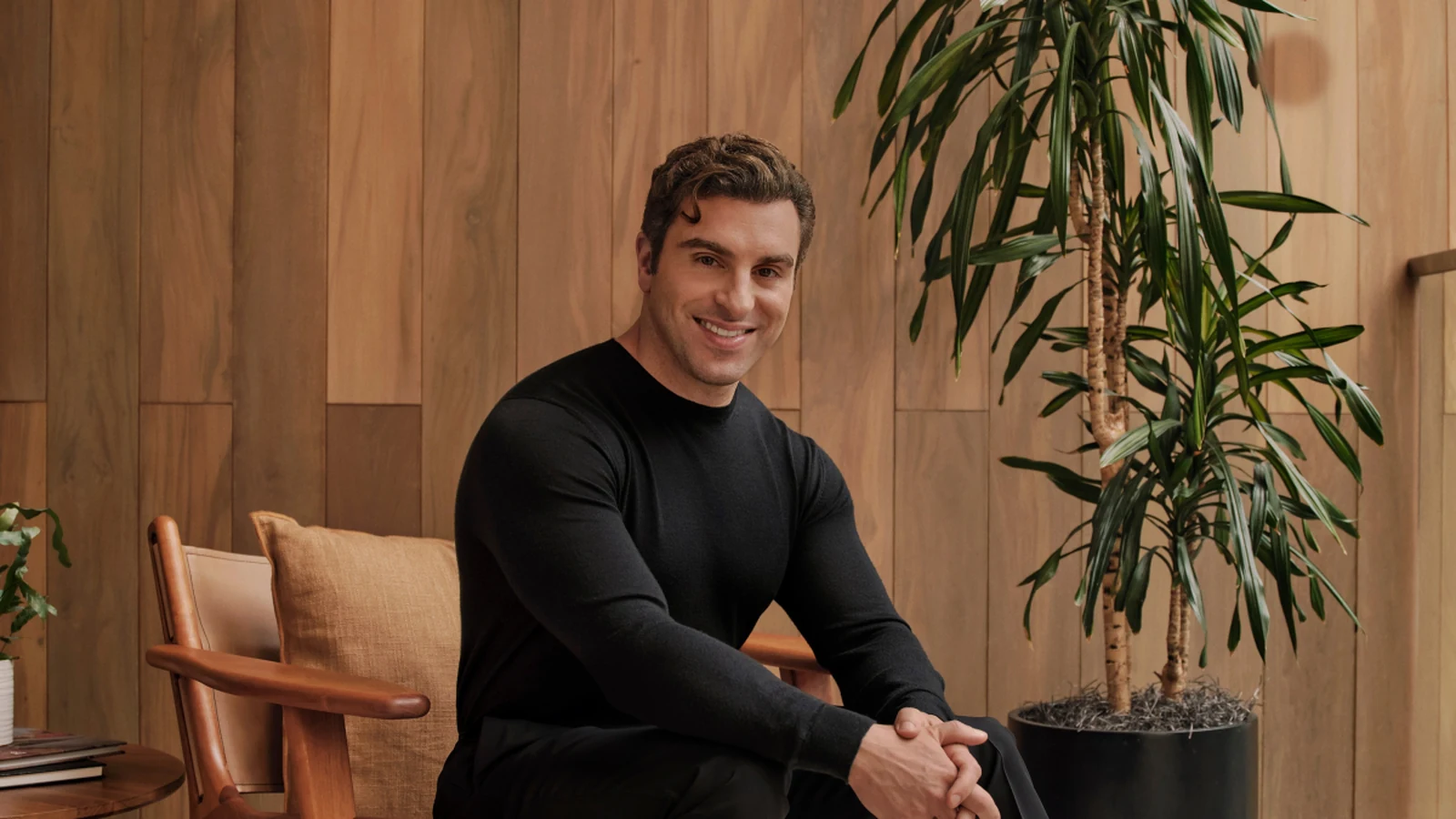 Brian Chesky: AI Agents Need an AI-Native Operating System