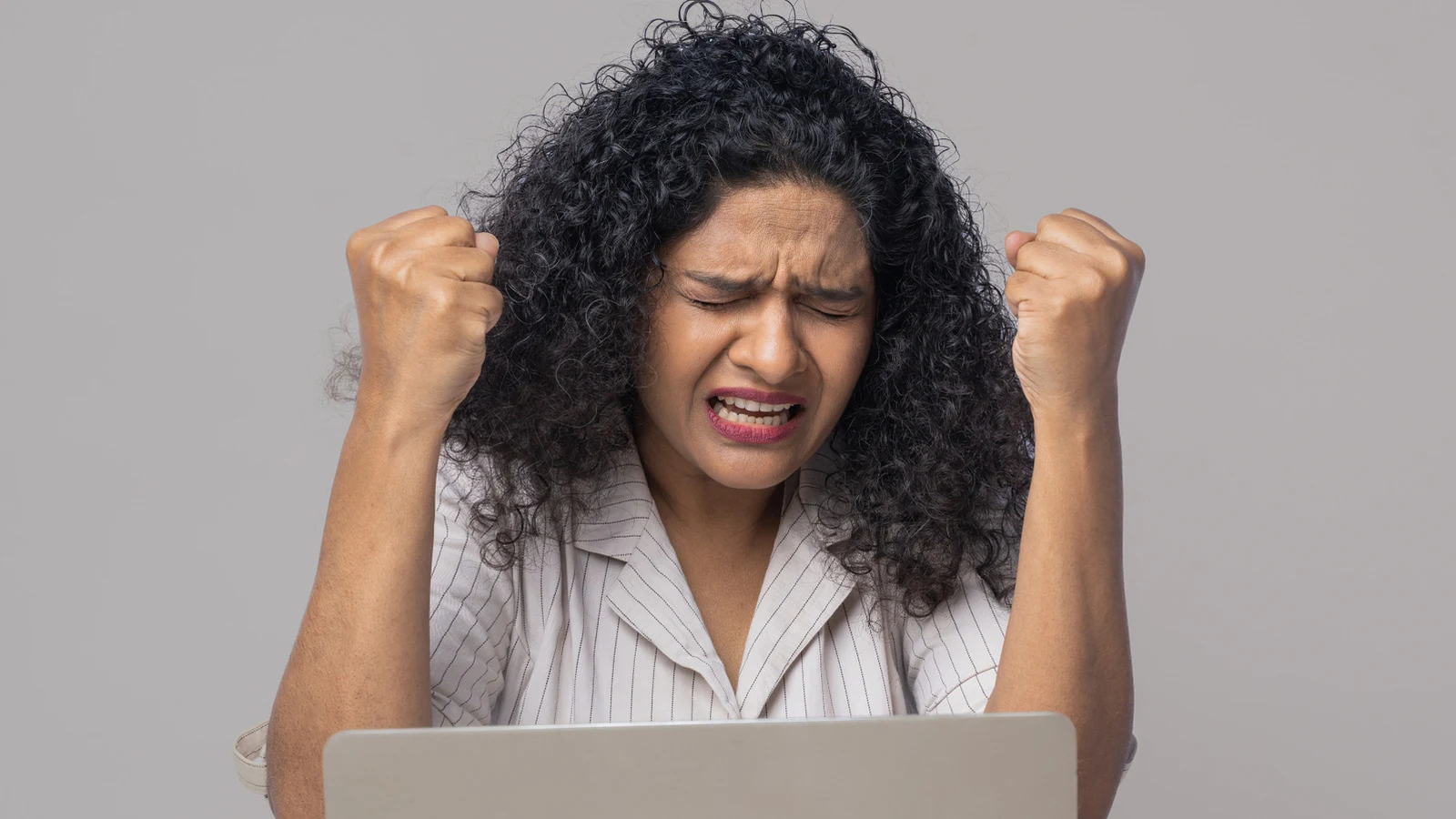Decluttering USB Gadgets and Dongles Can Fix Bad Wi-Fi